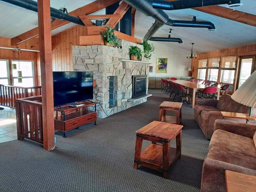 Resort Acres 3*
