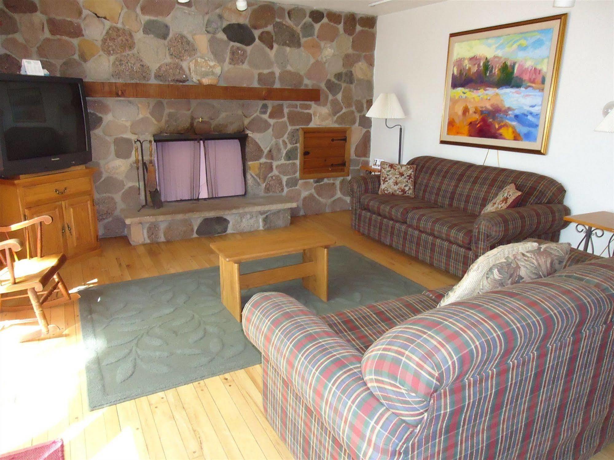 Holiday Acres 3*
