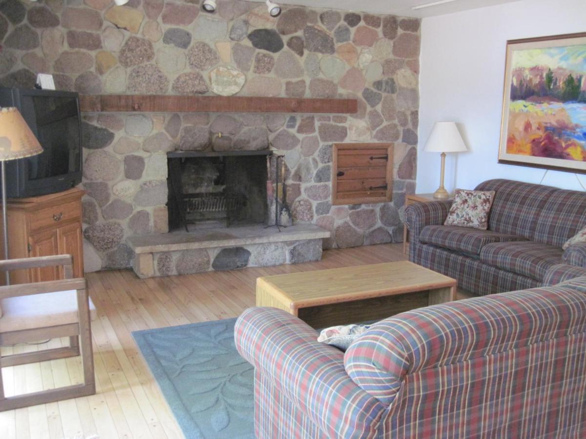 Acres 3* Rhinelander