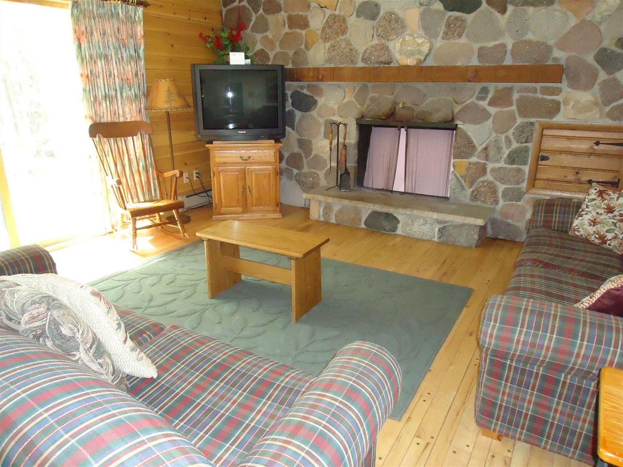 Acres Rhinelander